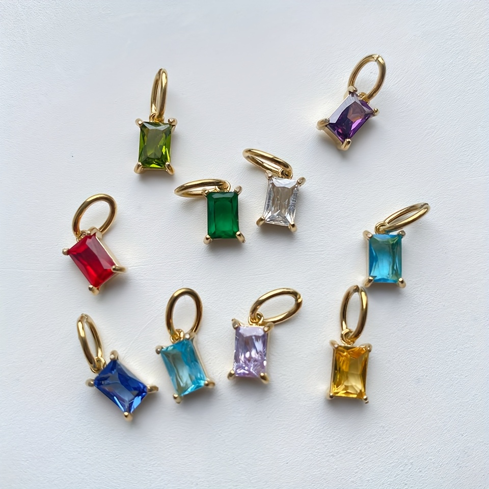 Women's Vintage Geometric Square Pendant Necklace